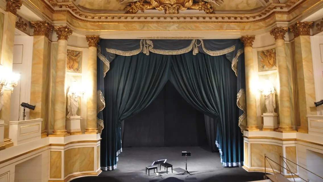 Heinähattu, Vilttitossu ja suuri pamaus — Puotilan Kartanon Teatteri, Helsinki