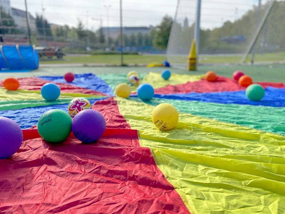 Lek og bevegelse for skolebarn — Leikkipuisto Brahe, Helsinki
