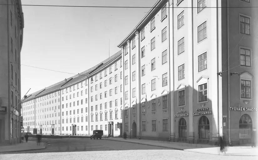 Etu-Töölön klassismi -arkkitehtuurikävely — Hakasalmen huvila, Helsinki