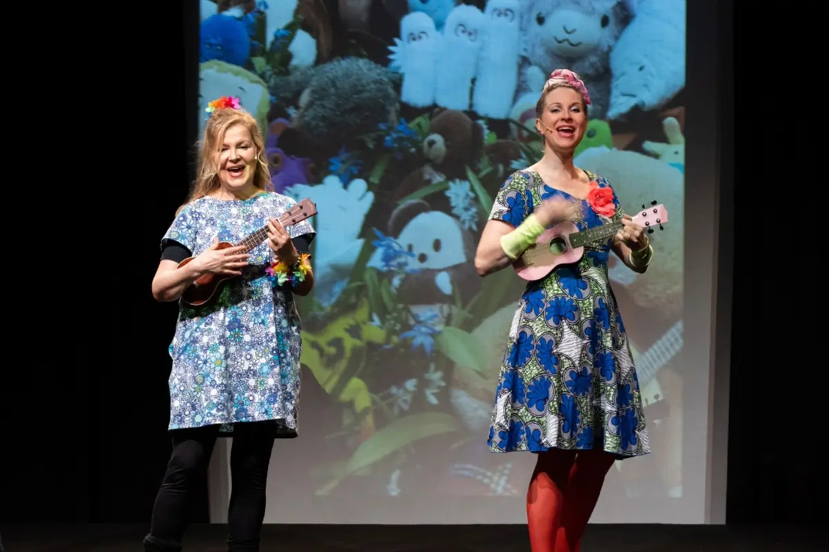 Toy Friends' Song Club — Leikkipuisto Iso-Antti, Helsinki