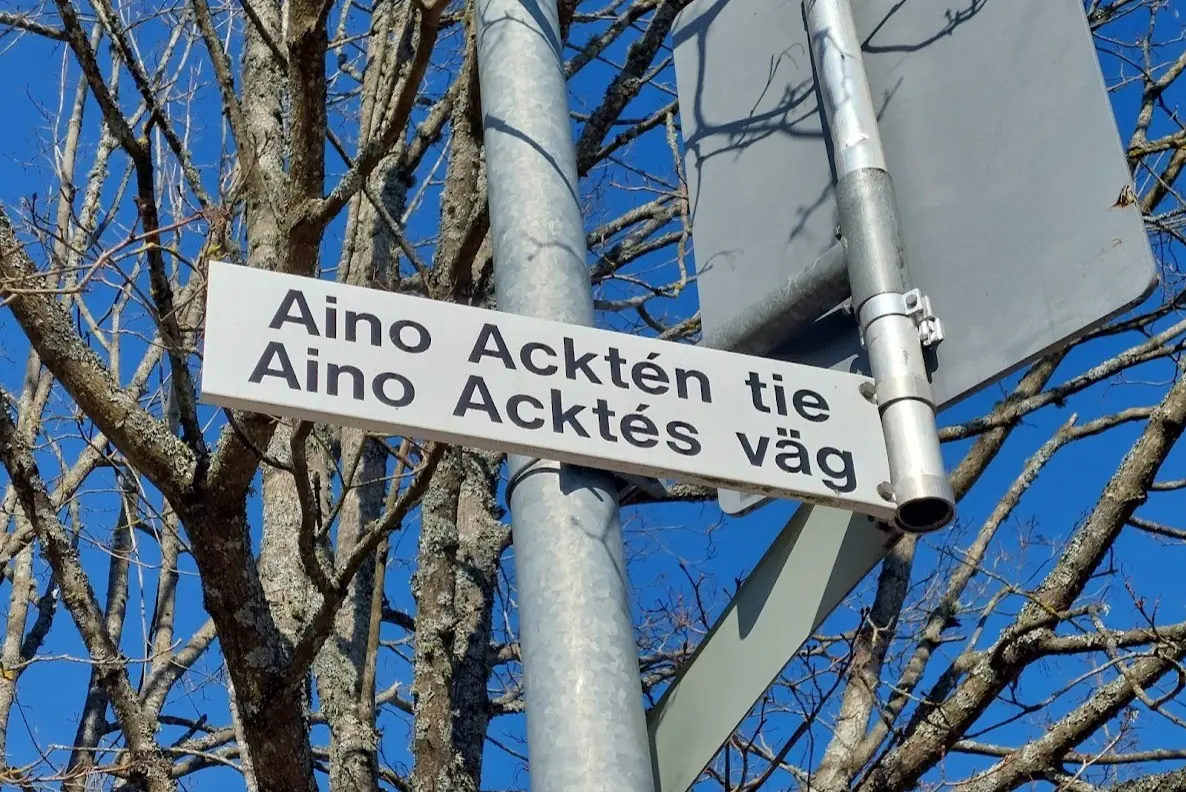 Toponymy Walk - North Haaga — Aino Acktén tie 8, Helsinki, Helsinki