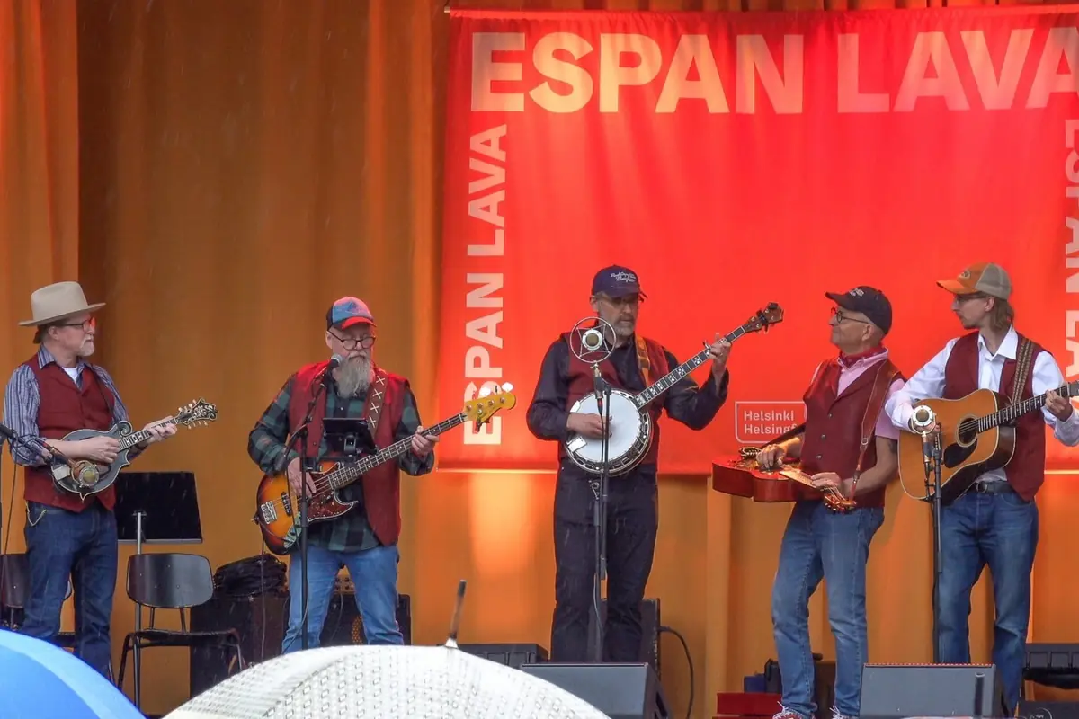 The Pickin' Crew — Karhupuiston tapahtuma-alue ja Kallion kesäkatujen tapahtumalava, Helsingfors