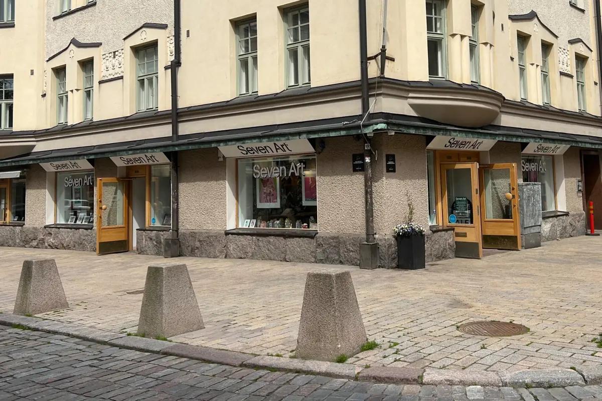 Art Windows Exhibition — Seven Art Yrjönkatu, Helsingfors