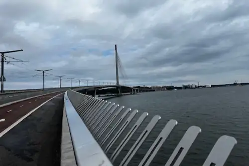 Экскурсия на мост Круунувуоренсилта