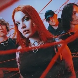 LUNA KILLS — Työväen Musiikkitapahtuma, Valkeakoski