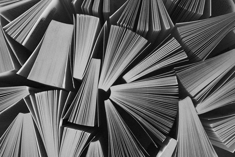 Essay Reading Circle — Munkkiniemen kirjasto, Helsinki