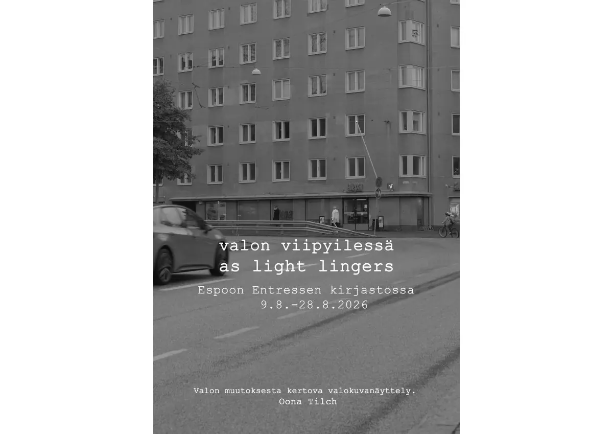 Oona Tilch: Ljusets dröjande (fotoausställning) — Entressen kirjasto, Esbo