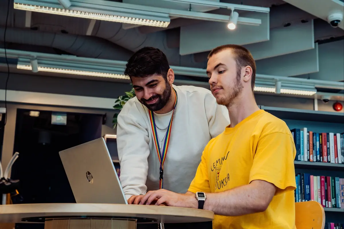 Digital Guidance by Appointment — Myllypuron kirjasto, Helsinki