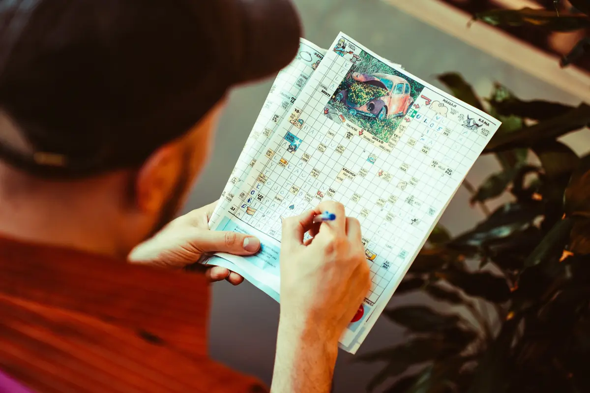 Solvers - Crossword and Cipher Circle — Kontulan kirjasto, Helsinki