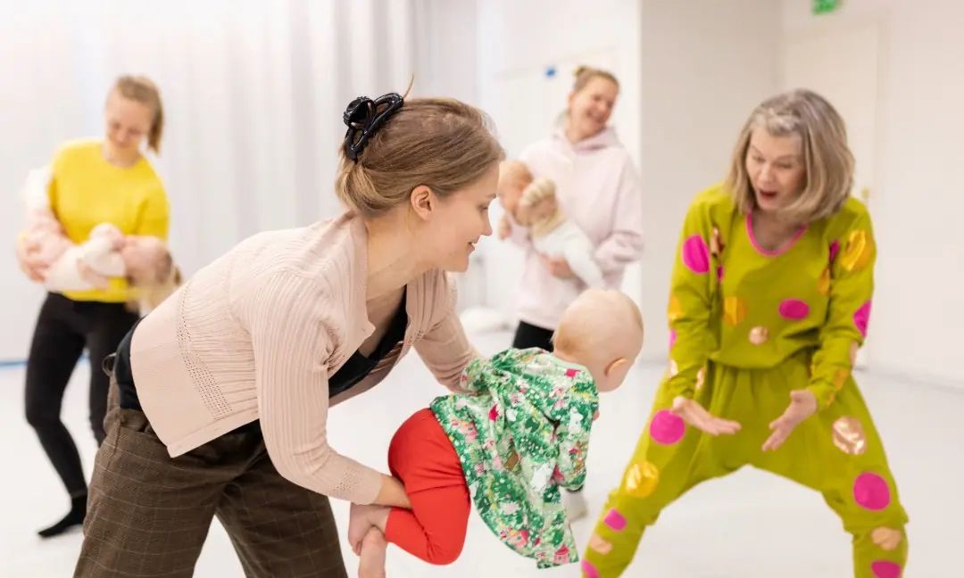 OSIRIS teater: Vauvavaltameri - BabyOcean - Babydagen — Vuotalo, Helsinki