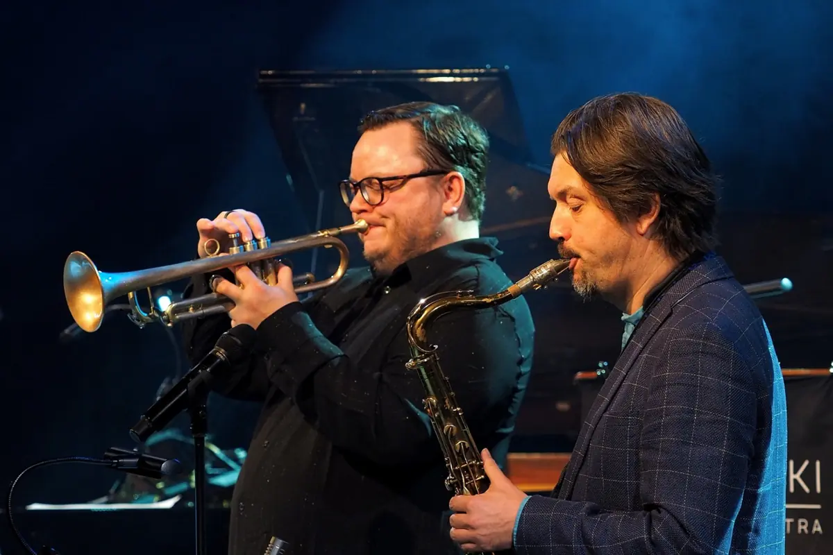 UMO Helsinki Ensemble Sydämen sointuja -konsertti — Roihuvuoren seniorikeskus, Helsinki