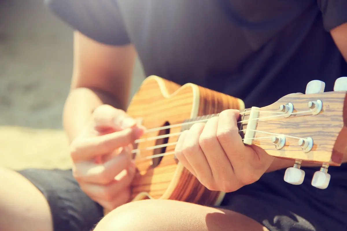 Ukulelen jatkoryhmä — Sellon kirjasto, Espoo
