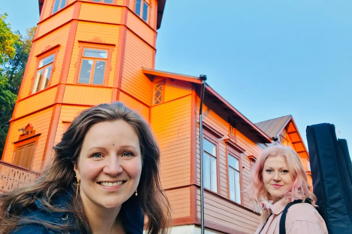 Karuna Flow Music Duon konsertti 20.8. klo 18.30 — Stadin yhteisötalo Oulunkylän Seurahuone, Helsinki