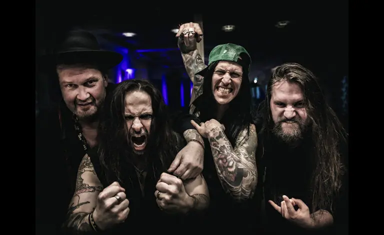 Hardcore Superstar (SWE) — Tavara-asema, Tampere