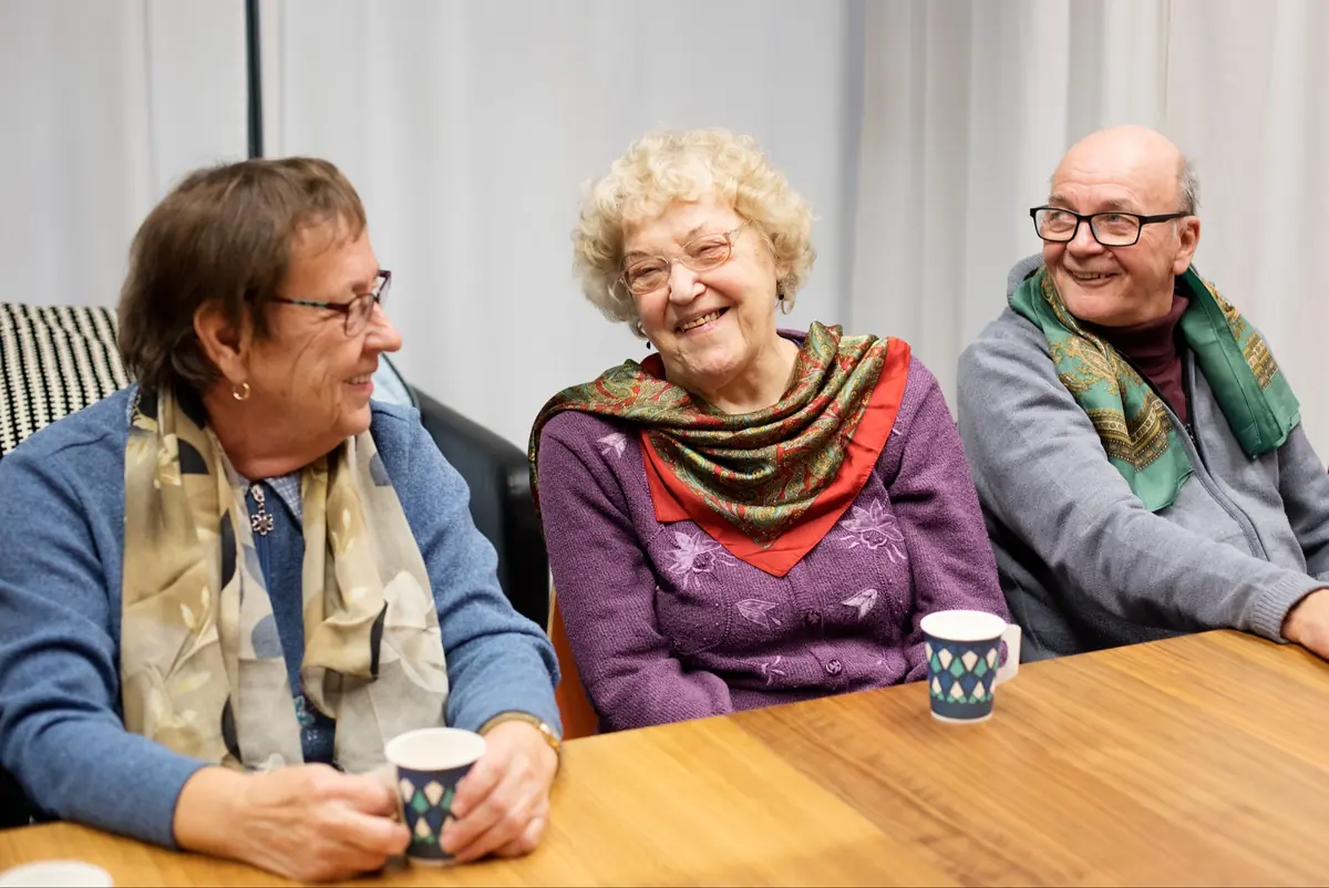 Open Peer Support Group for Family Carers — Kustaankartanon seniorikeskus, palvelukeskuksen toiminta, Helsinki