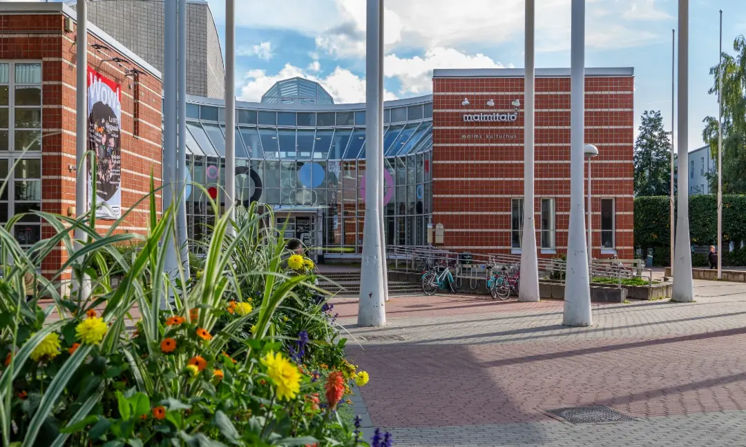 Welcome Day: Grande Mahogany — Malmitalo, Helsinki