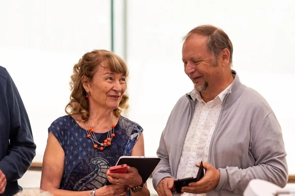Digital veiledning fra senior til senior - Enter ry — Ristikon kirjasto, Helsinki