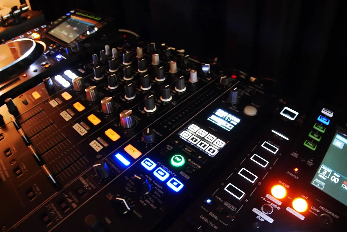 Studioevent: Grundkurs i Akai MPC Live 2 — Keskustakirjasto Oodi, Helsingfors