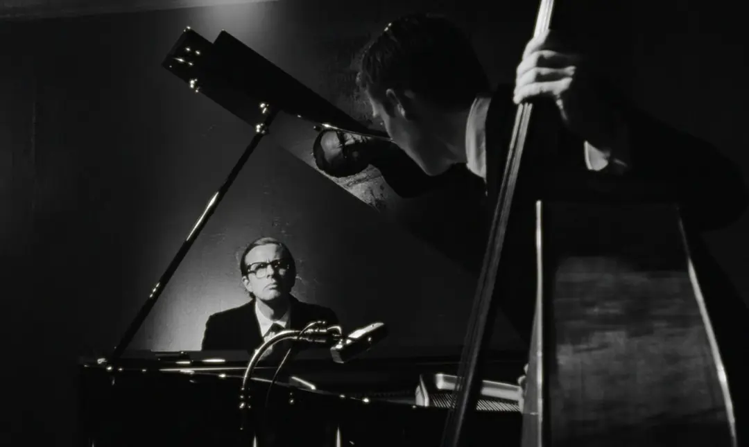 Everybody Digs Bill Evans — Savoy-teatteri, Helsinki