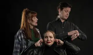 Teatteri Rajapinta: Monttu auki