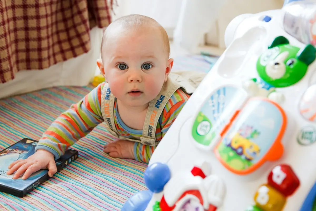 Baby Meetup: Wonders of Nature to Touch — Leikkipuisto Pihlajisto, Helsinki