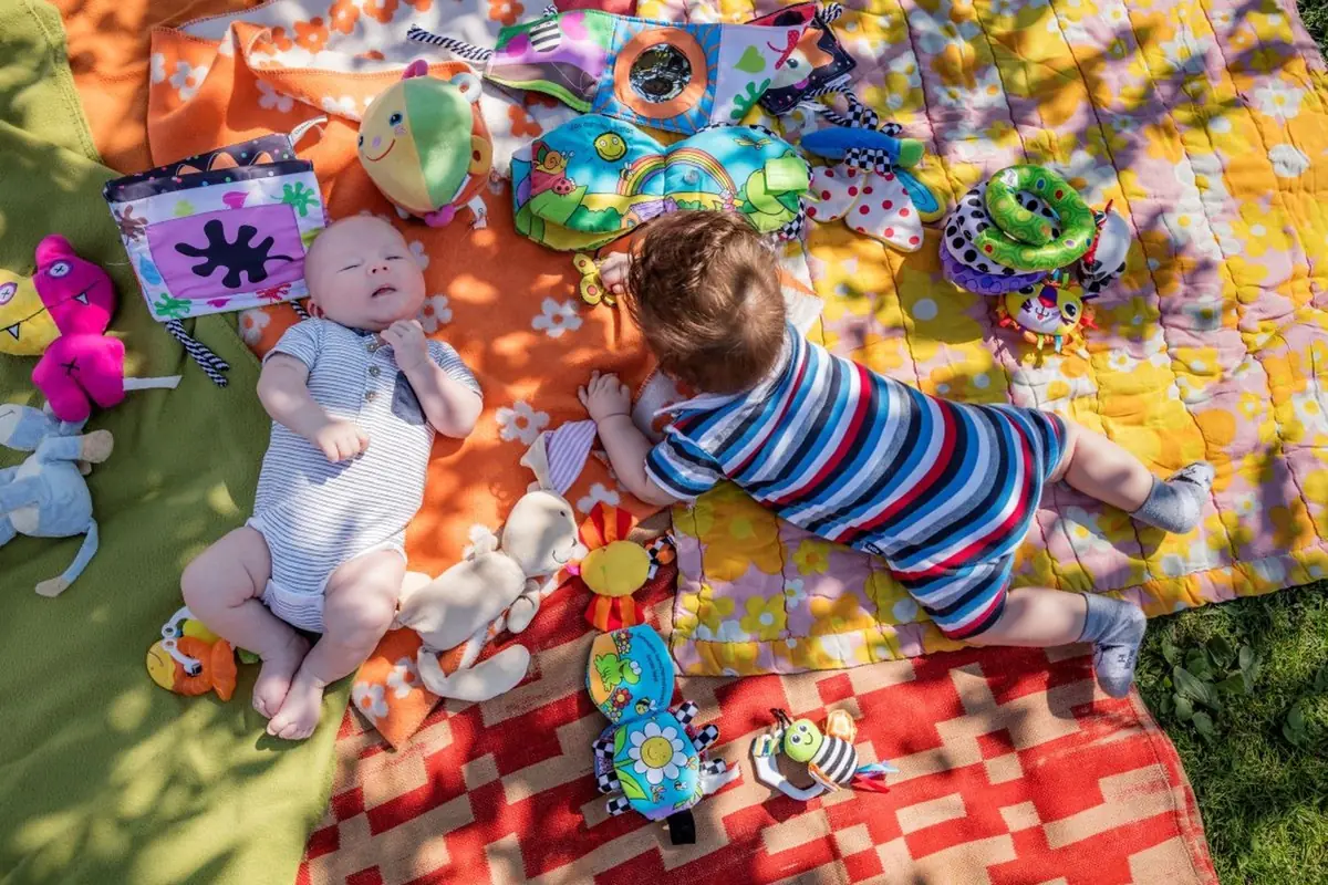 Baby-Parent Yoga — Leikkipuisto Piika, Helsinki
