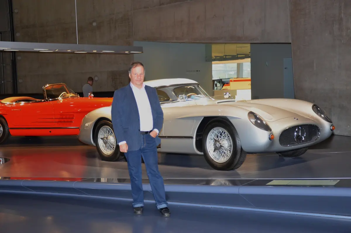 Hannu Lampinen's Lecture on Cugnot to ABS - Stories of Vehicle History at the Library Chamber — Kirjastokammari, Vesanto