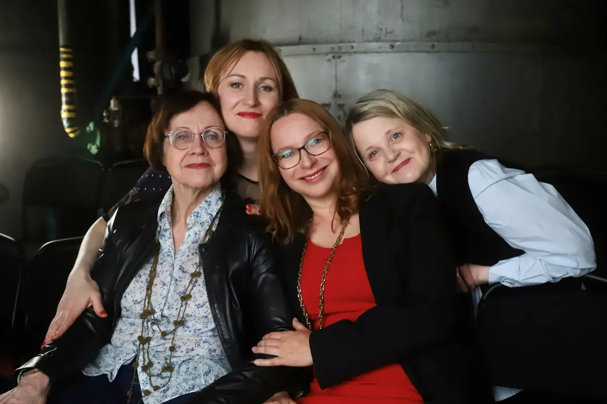 Author Visit: Dangerous Women - An Evening of Stories for Adults — Jumbon kirjasto, Vantaa